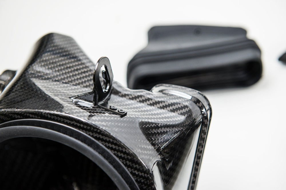 Eventuri BMW F9X X5M / X6M / G09 XM Carbon Fiber Intake System