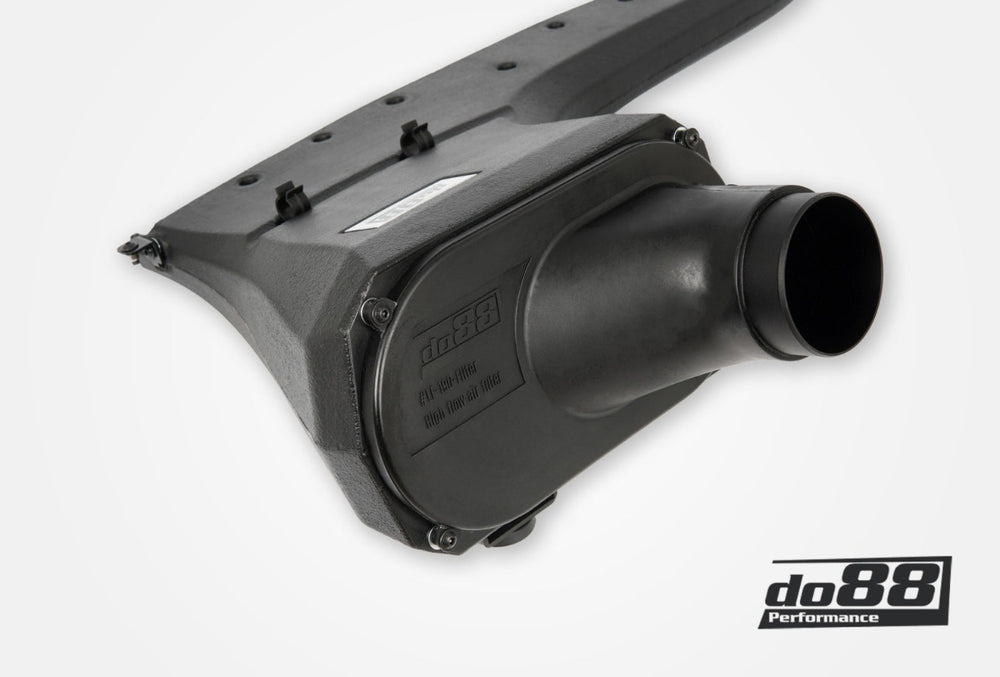 DO88 Volkswagen MK8 Golf R / GTI Black Plastic Intake