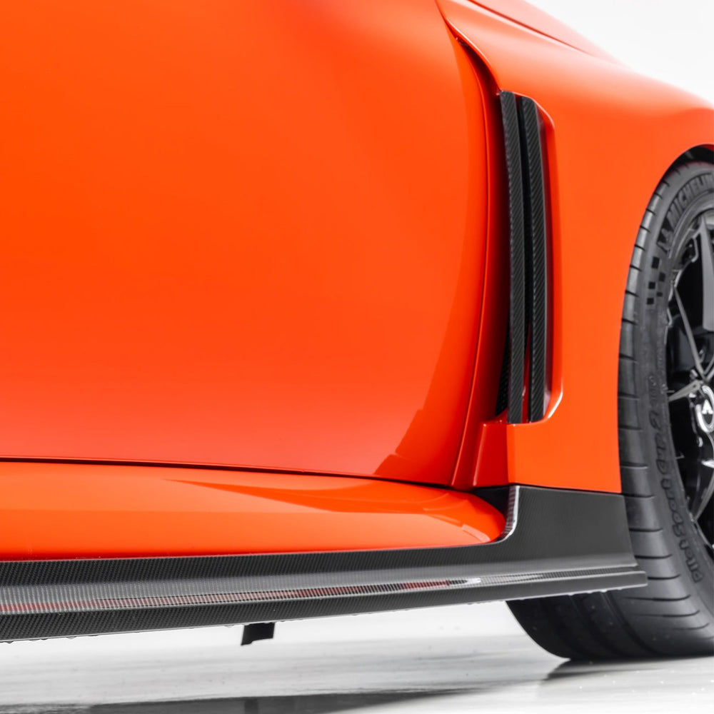 Vorsteiner BMW G87 M2 VRS AERO VENTED FENDERS WITH SIDE SKIRTS CARBON FIBER PP 2X2 GLOSSY