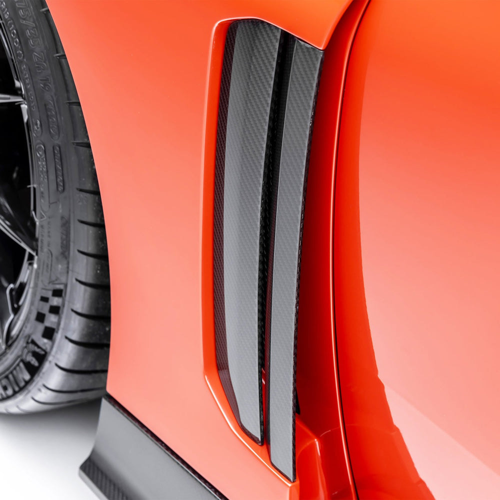 Vorsteiner BMW G87 M2 VRS AERO VENTED FENDERS WITH SIDE SKIRTS CARBON FIBER PP 2X2 GLOSSY
