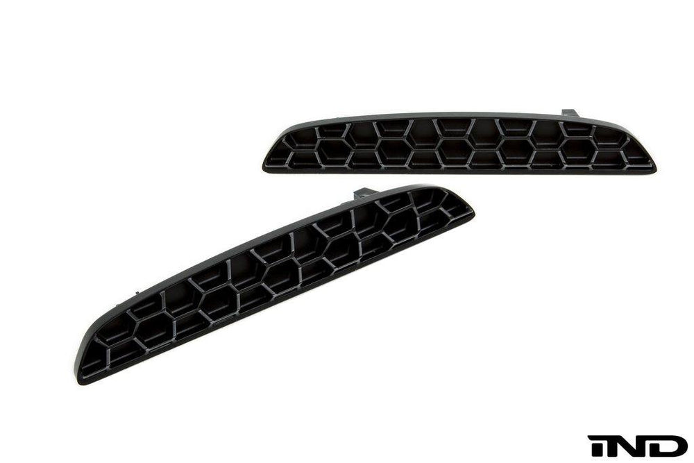 ACEXXON BMW F85 X5M Rear Reflector Insert Set - Honeycomb Matte Black