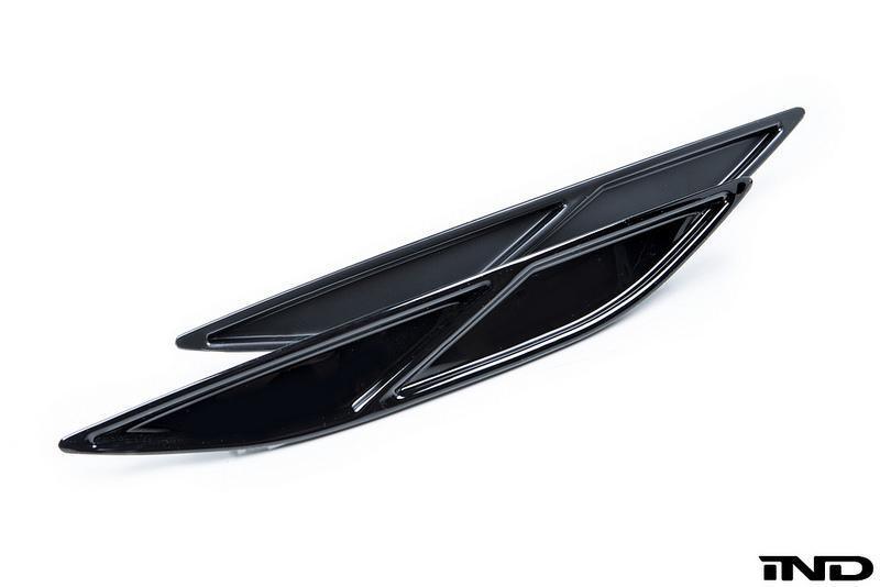 ACEXXON VW MK7 GOLF R Rear Reflector Insert Set - Diagonal Slat Matte Black