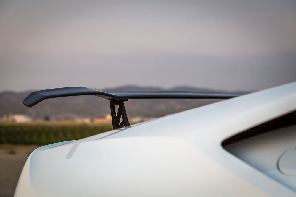 Vorsteiner Lamborghini Huracan Novara Edizione Aero Wing Blade w/ Upright Carbon Fiber PP 2x2 Glossy